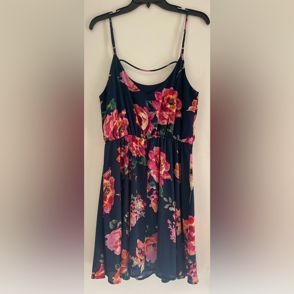 Everly Floral Dress; Blue, Coral, & Pink; Size M - Picture 2 of 4